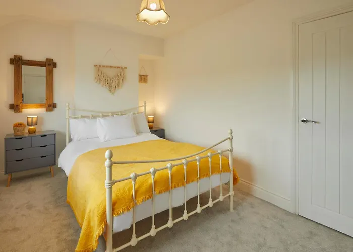 Hillside View 度假居 *